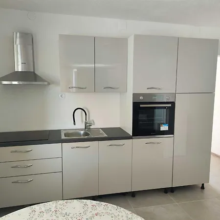 Apartment Era Near The Brodarica (Sibenik-Knin)