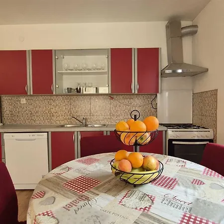 Apartment Era Near The Brodarica (Sibenik-Knin)