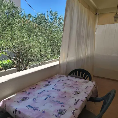 Apartment Era Near The *